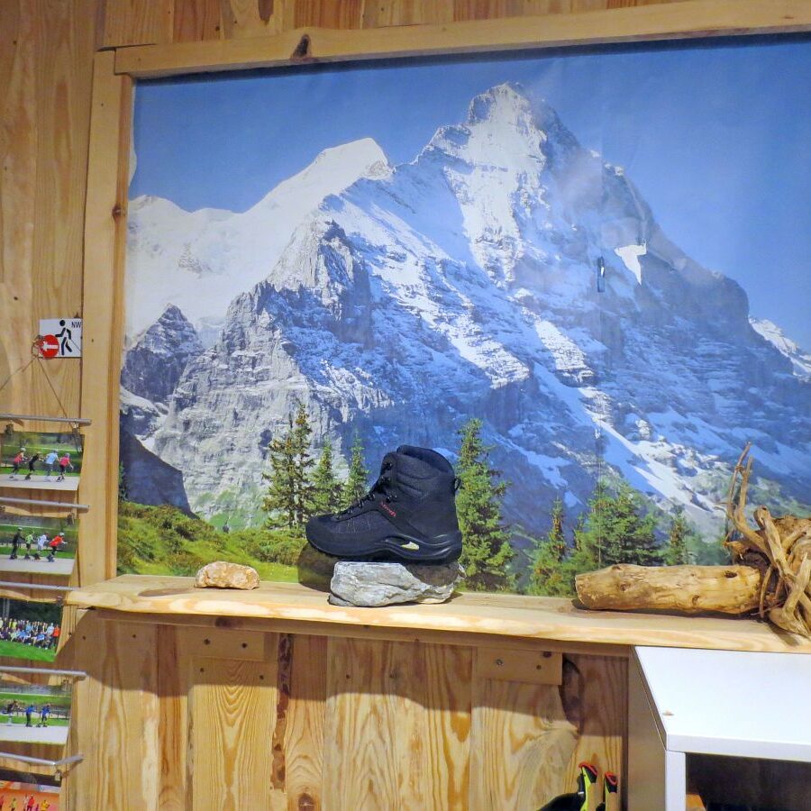 Ausruestung Felsen Sport Shop 3